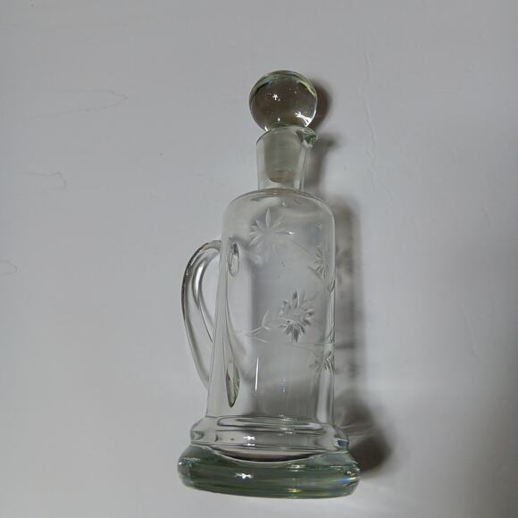 Crystal Decanter 11" tall (sith stopper) Clear Floral Cut Design Handle - Picture 2 of 13